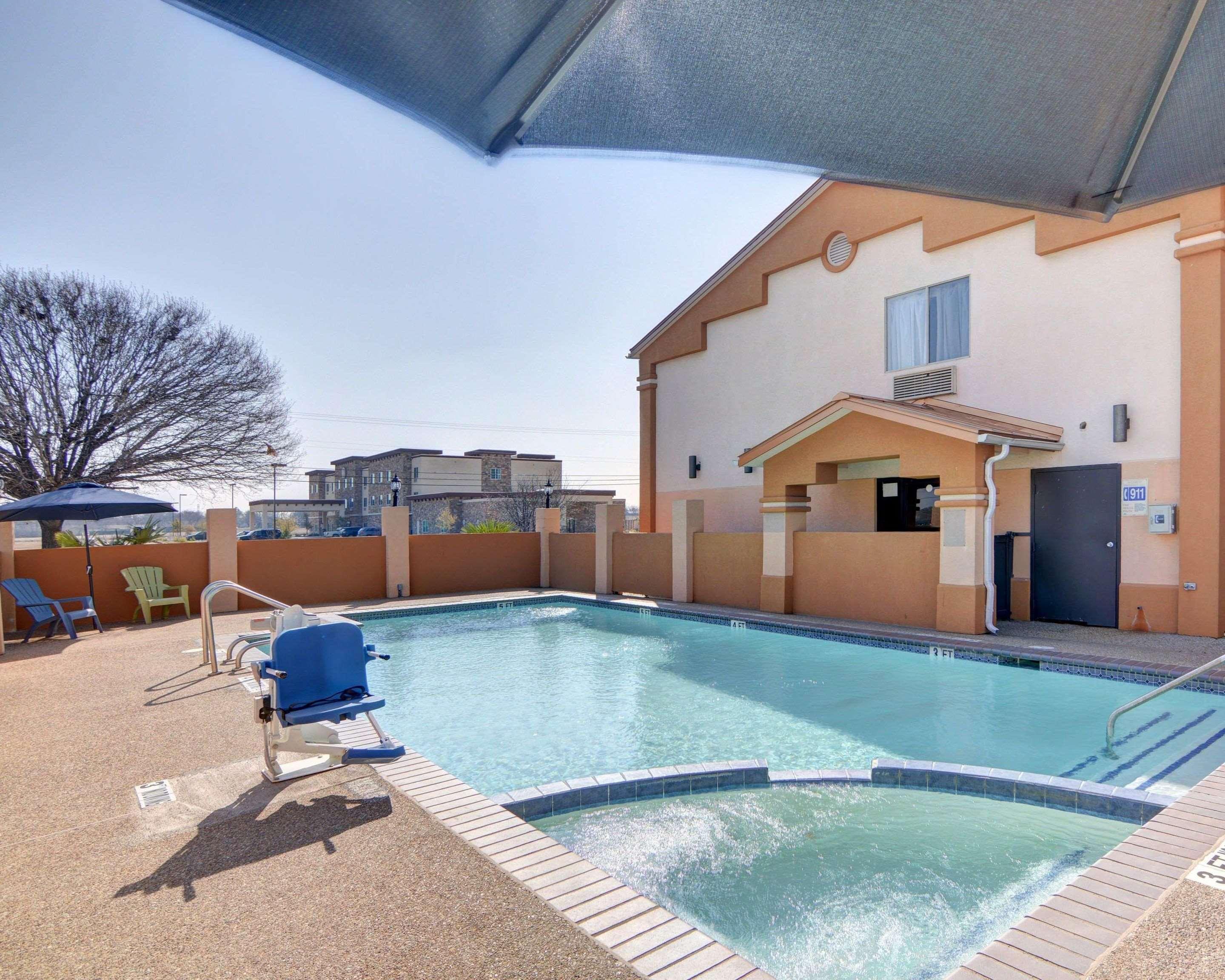 Quality Inn Forest Hill - Fort Worth South Eksteriør billede